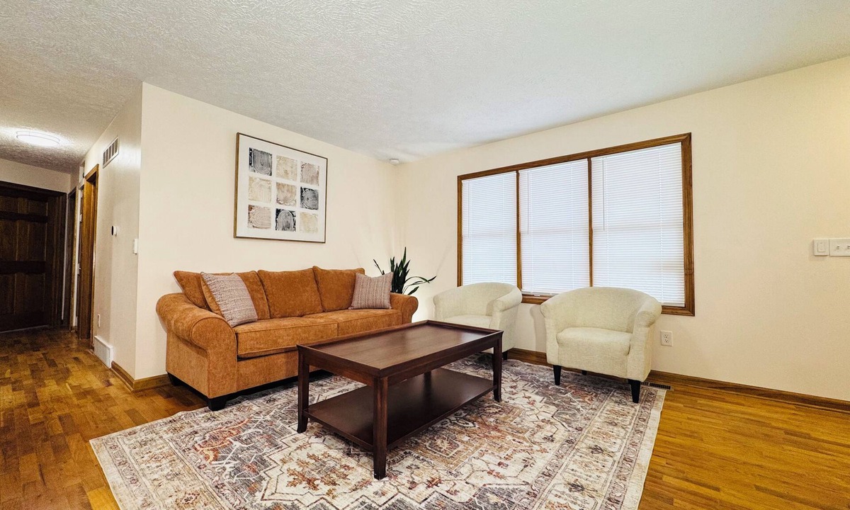 Lansing House | Modern 3BR Retreat Near MSU & Downtown Lansing