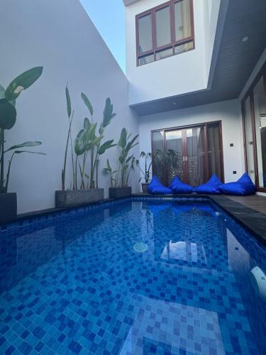 Taman Griya House | Modern 3BR Villa with Private Pool & Rooftop in Nusa Dua