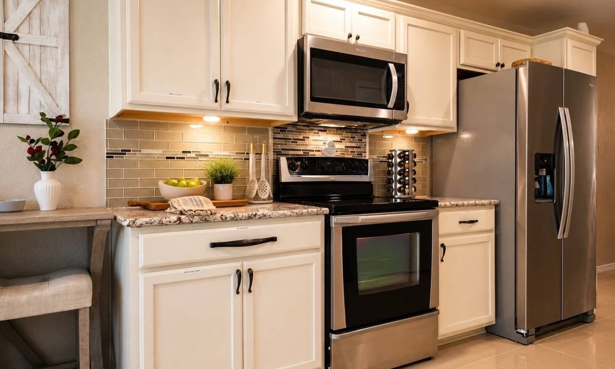 Killeen House | Modern 3BR with Game Room 4 min to Fort Hood