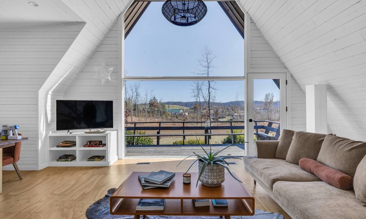Ooltewah House | Modern 4 Bedroom A-Frame on 21 Private Acres