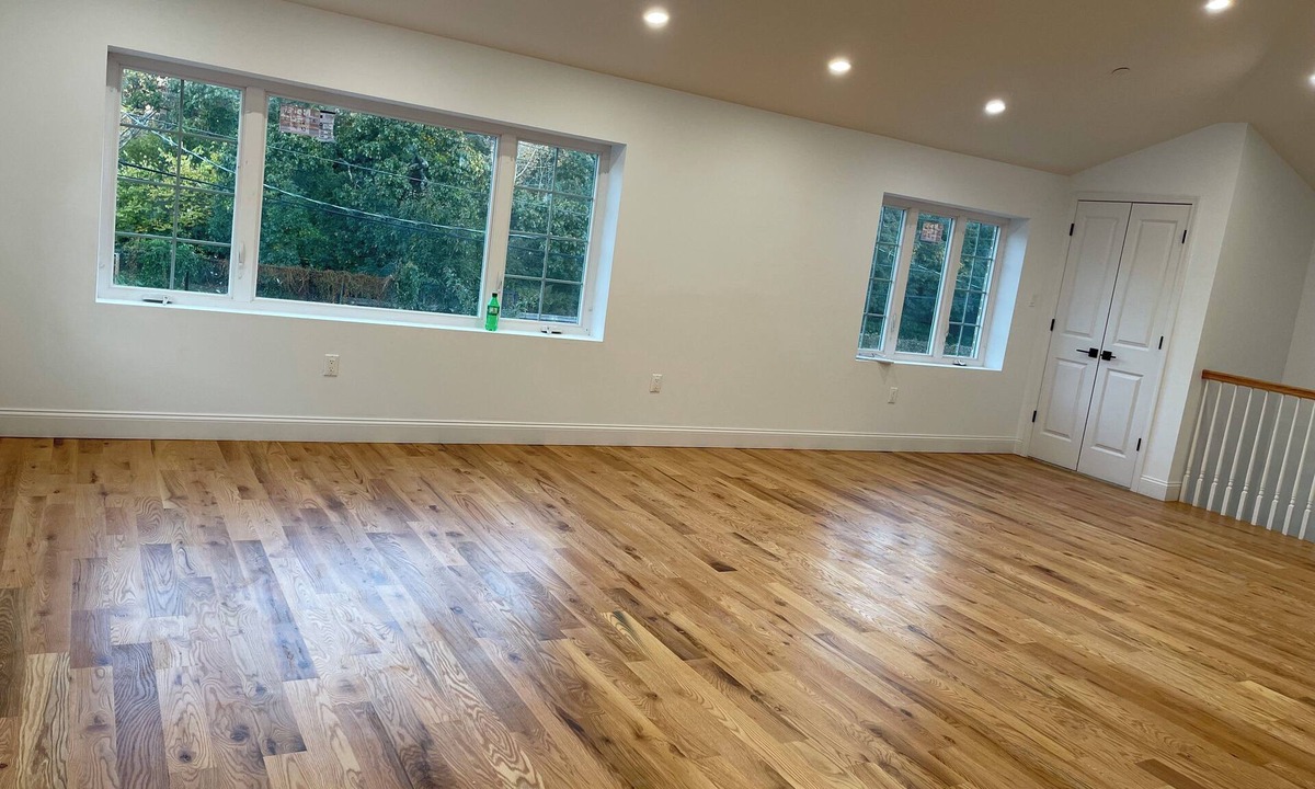 Queens House | Modern 4-bedroom townhome in lovely Jamaica with cool AC