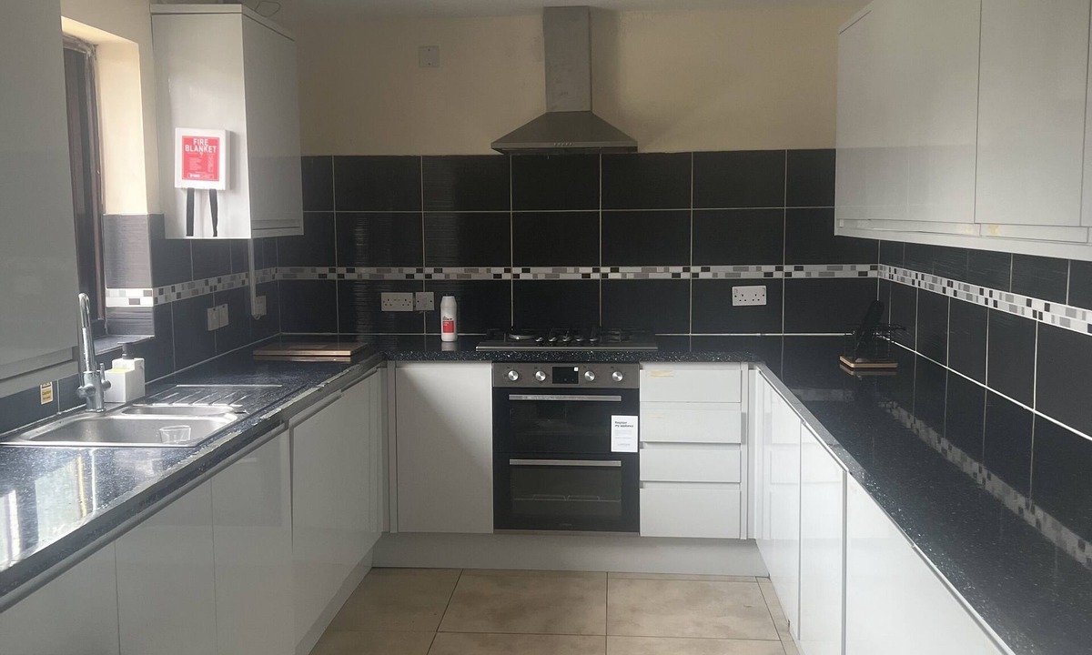 Tilbury House | Modern 4bed house for 9 guests