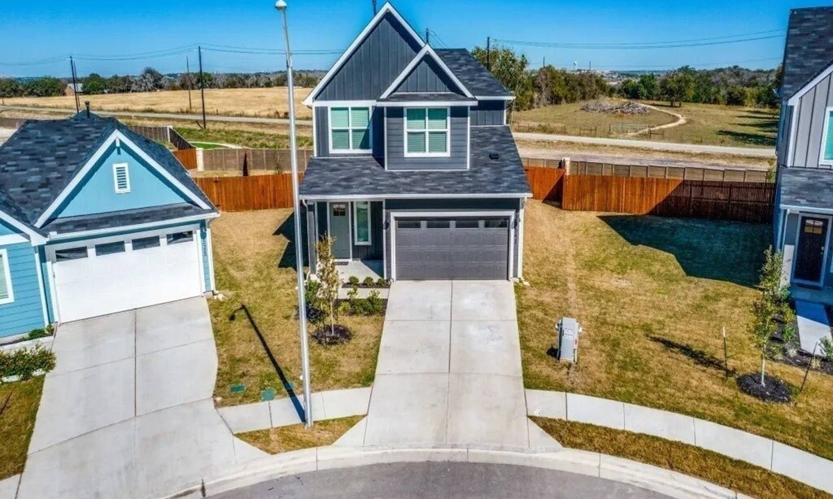 Kyle House | Modern 4BR, 2.5BA Home in Quiet Rural Setting Near Kyle, Lockhart, San Marcos!