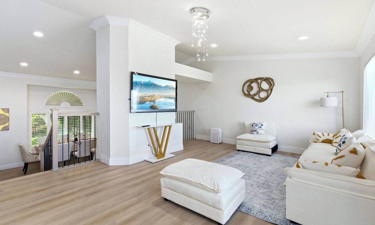 Chino Hills House | Modern 4BR/3BA 6 Beds Scenic Mountain Views