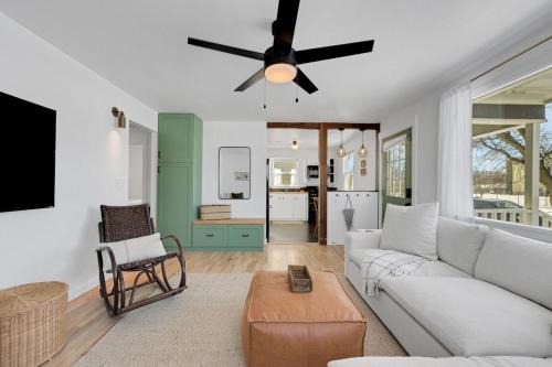 Franklin to the Fort House | Modern 4BR Bungalow with AC, Fire Pit, and BBQ