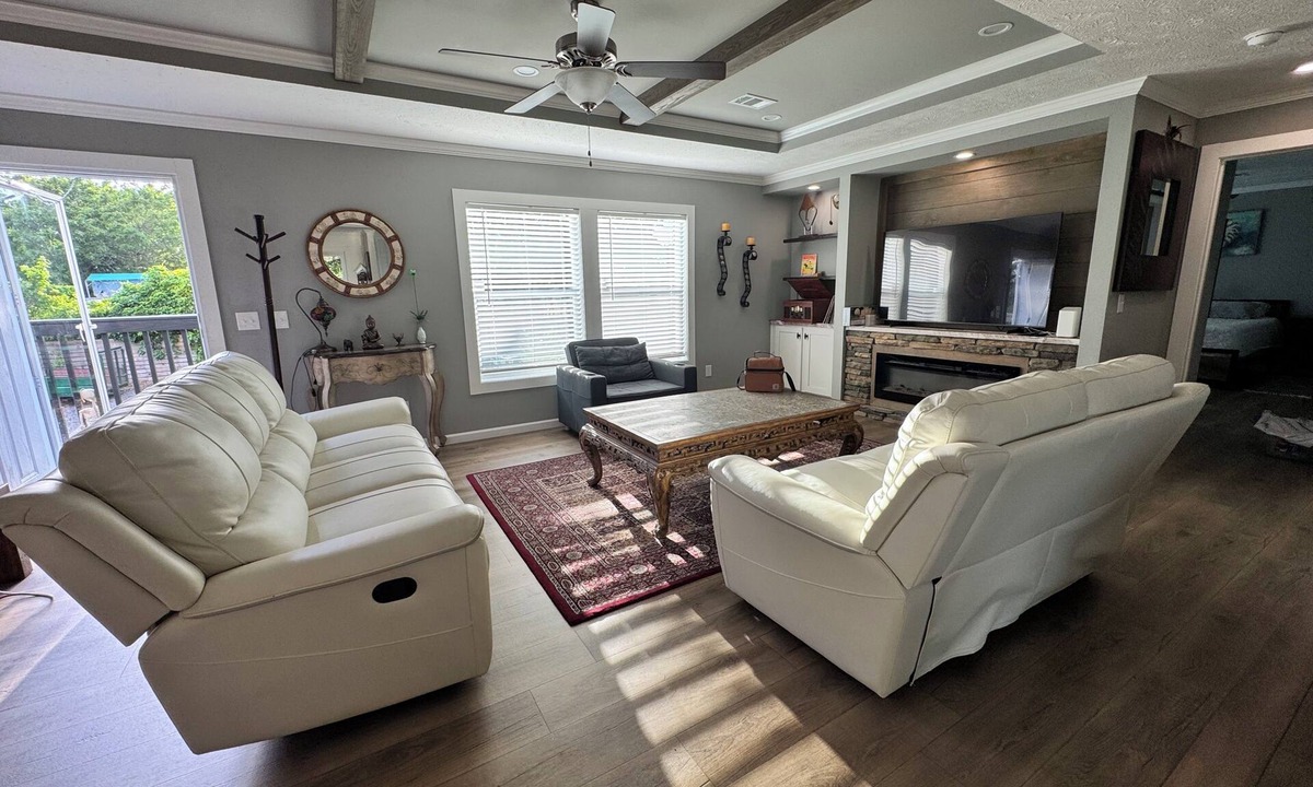 Davie House | Modern 4BR Getaway Near Hard Rock & Beaches