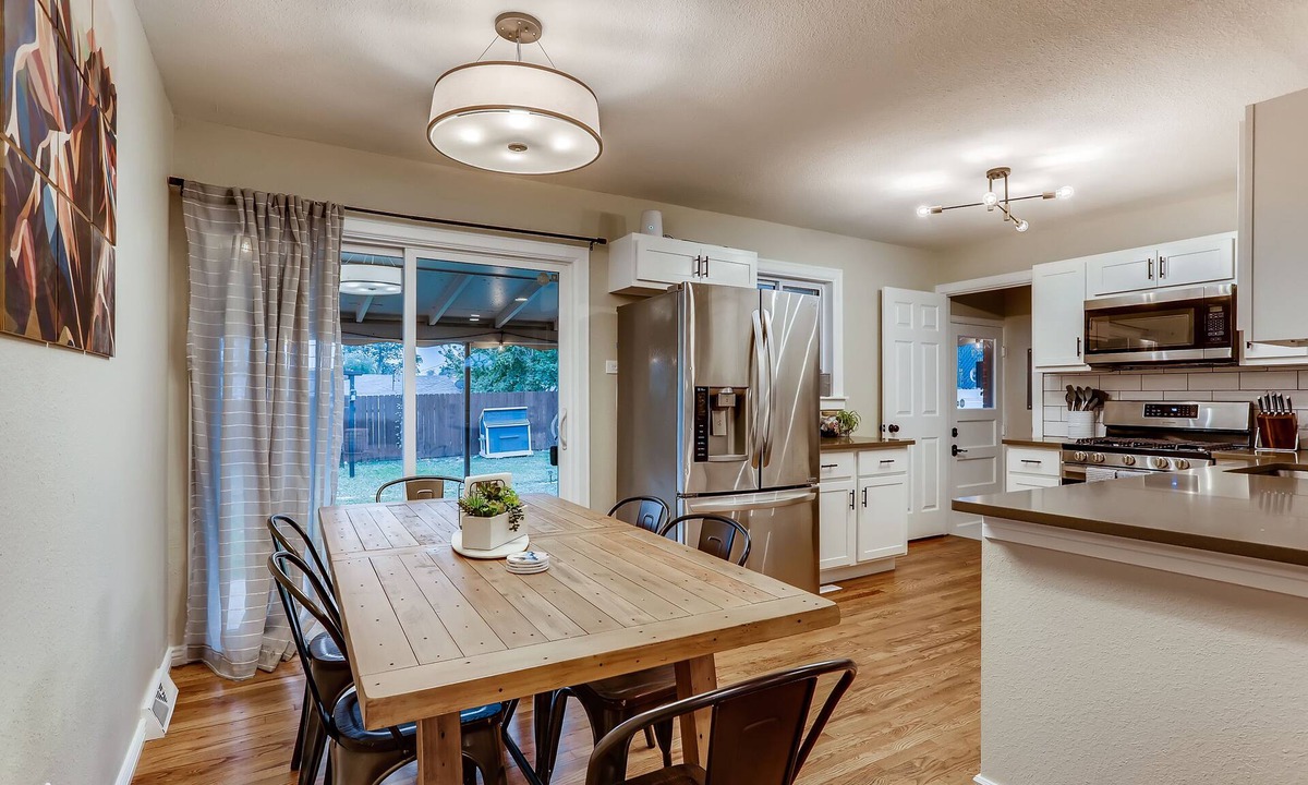 Dupont House | Modern 4BR house near Denver & Boulder