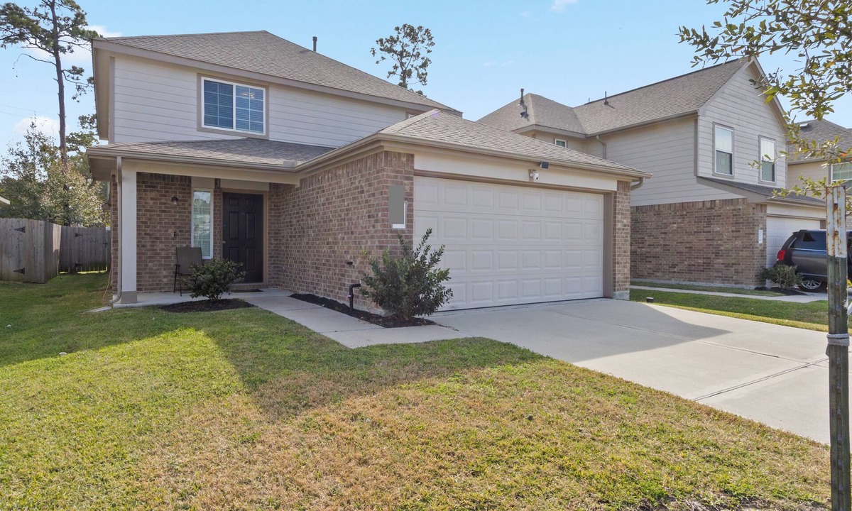 Spring House | Modern 4BR Near IAH+Cynthia woods+33 min DT + Free Parking
