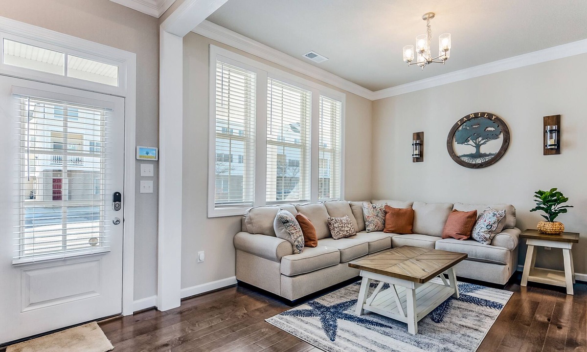 Northeast Virginia Beach House | Modern 4BR VIBE Home Walk to Beach 3.5BA