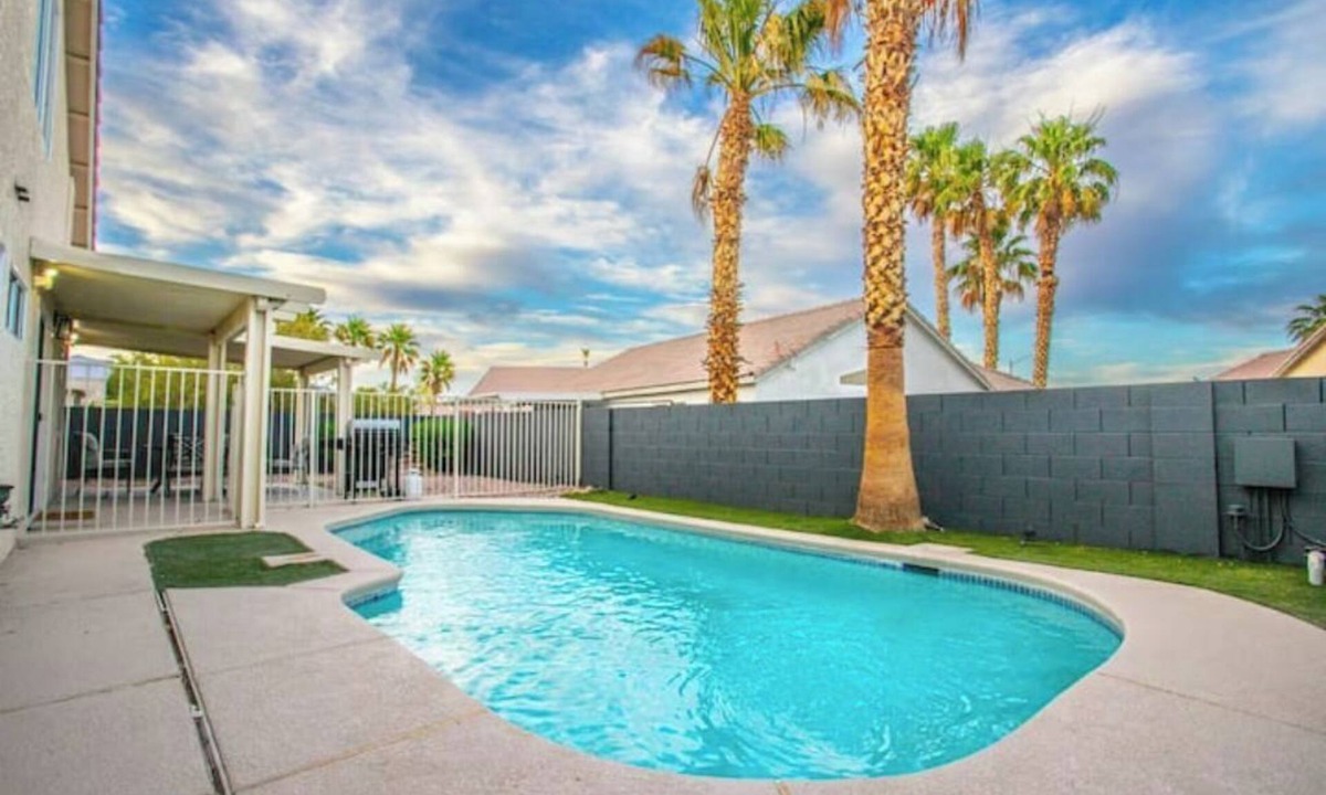 North Las Vegas House | Modern 5BD Home w/Gated Pool and Arcades!