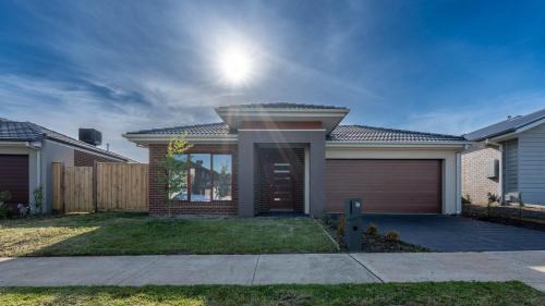 Clyde Villa | Modern 5bedrooms Clyde home