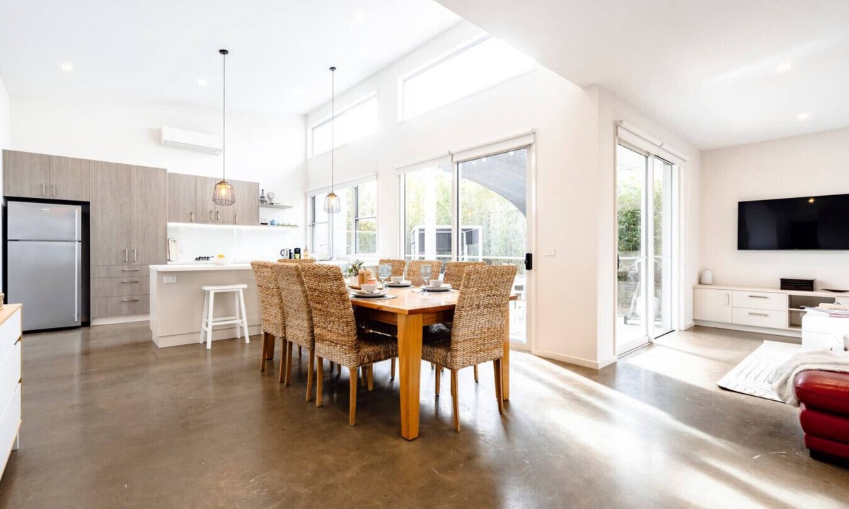 Ocean Grove Villa | Modern & Accessible Beach House - Bell 2