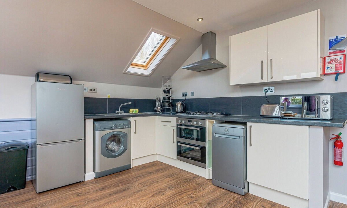 Mortehoe Ski Chalet | Modern and contemporary brick-built lodge.