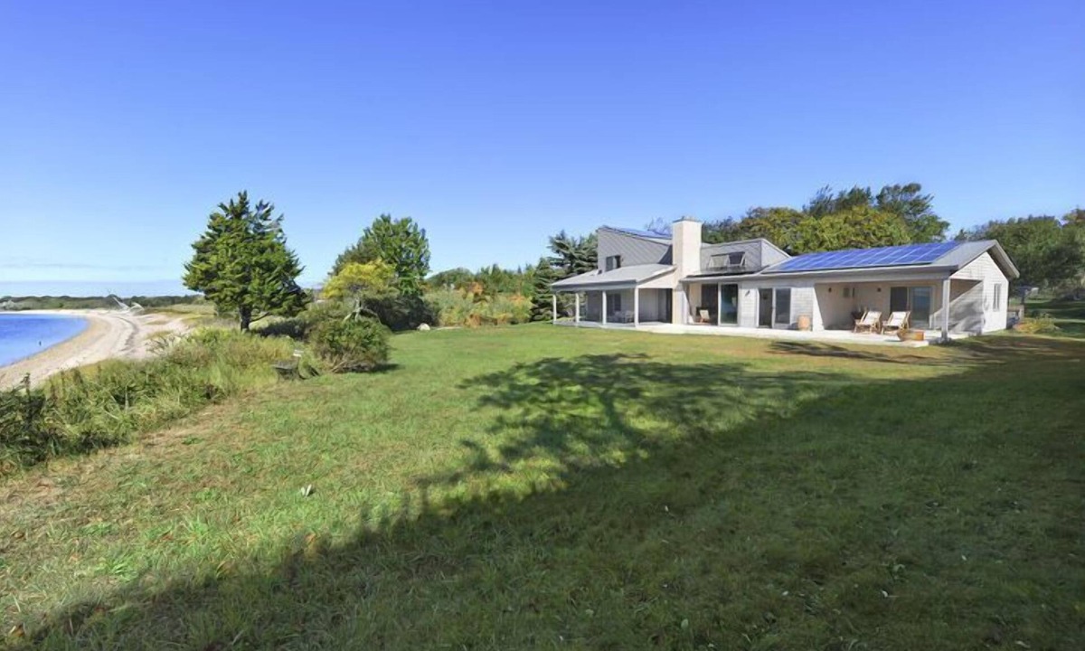 Suffolk County House | Modern and Efficient Beachfront Paradise