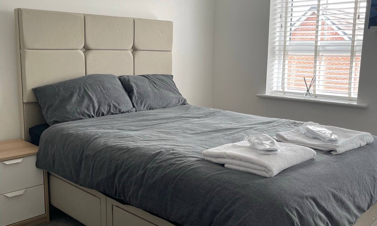 Nuneaton House | MODERN, AND IMMACULATE PRIVATE ROOM IN NUNEATON.