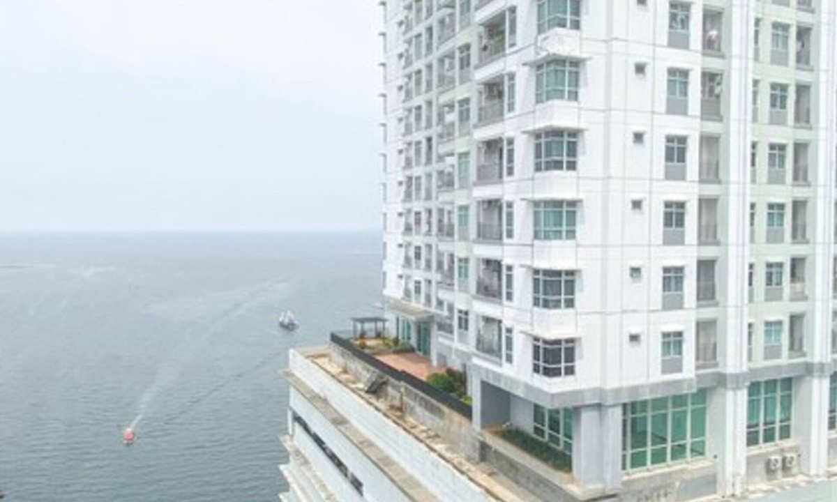 Pluit Apartment | Modern And Large 2Br Green Bay Pluit Apartment Facing Spectacular Sea View