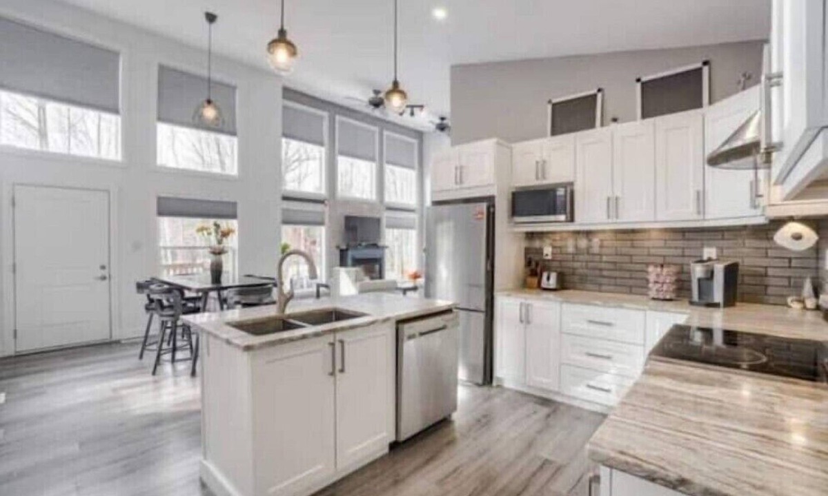 Lafontaine Cottage | Modern and luxurious cottage in Tinyn