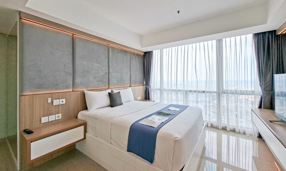 Tangerang Apartment | Modern And Spacious 3Br At Apartment Hillcrest House