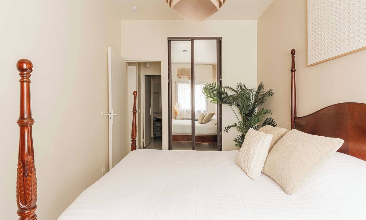 Trouville-sur-Mer Apartment | Modern Apartment with Terrace Trouville