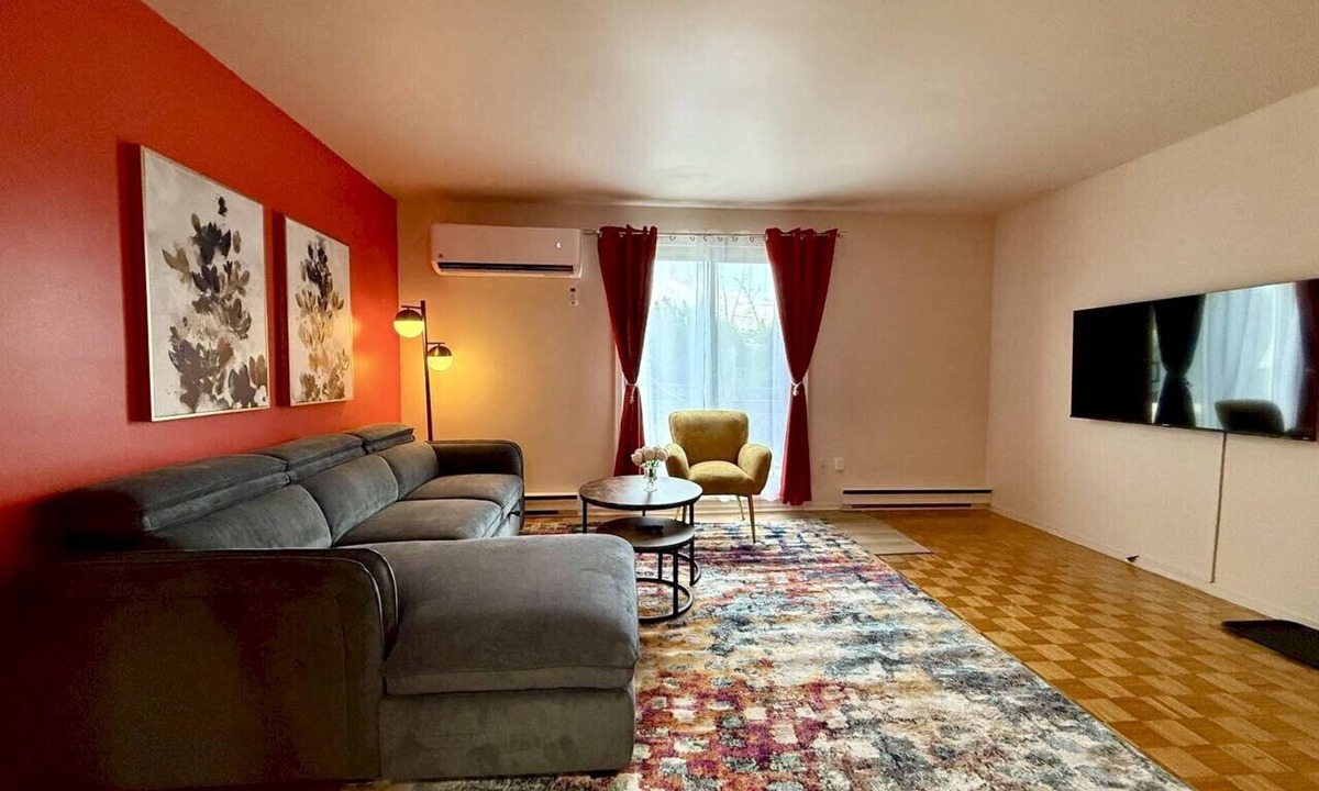 Pierrefonds-Roxboro Apartment | Modern apartment Ideal location 3BR