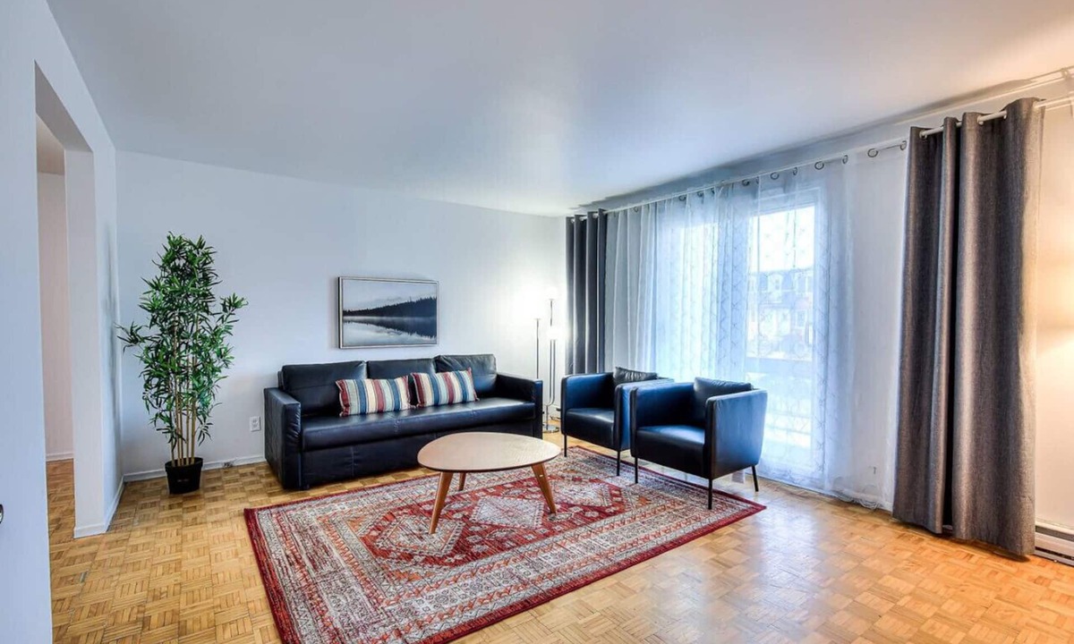 Pierrefonds-Roxboro Apartment | Modern apartment Ideal location 3BR