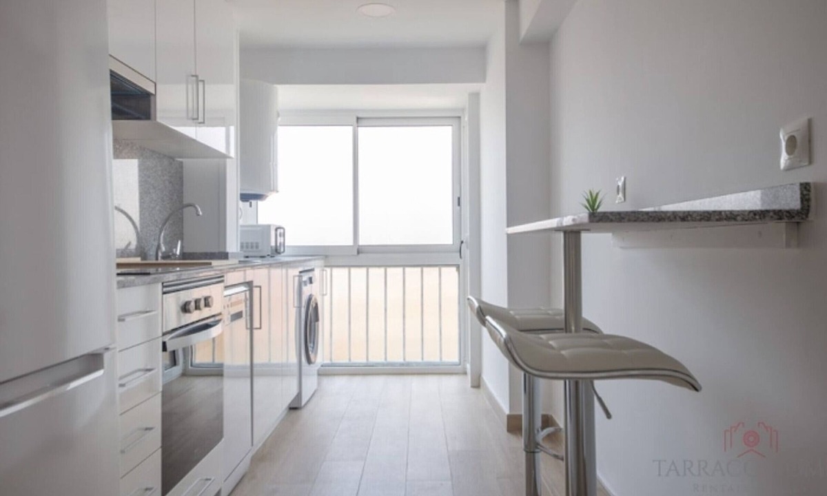 Tarragona Apartment | Modern apartment in city center, near university
