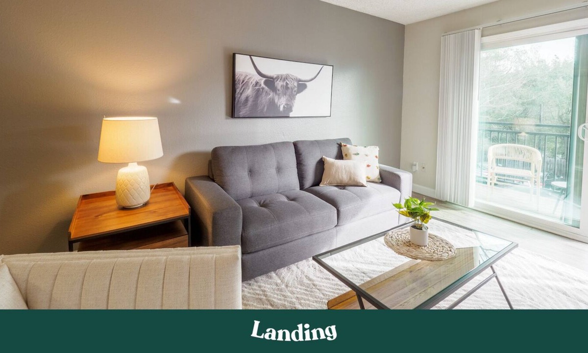 Fair Oaks Apartment | Modern Apartment in Prime Location (ID8965)