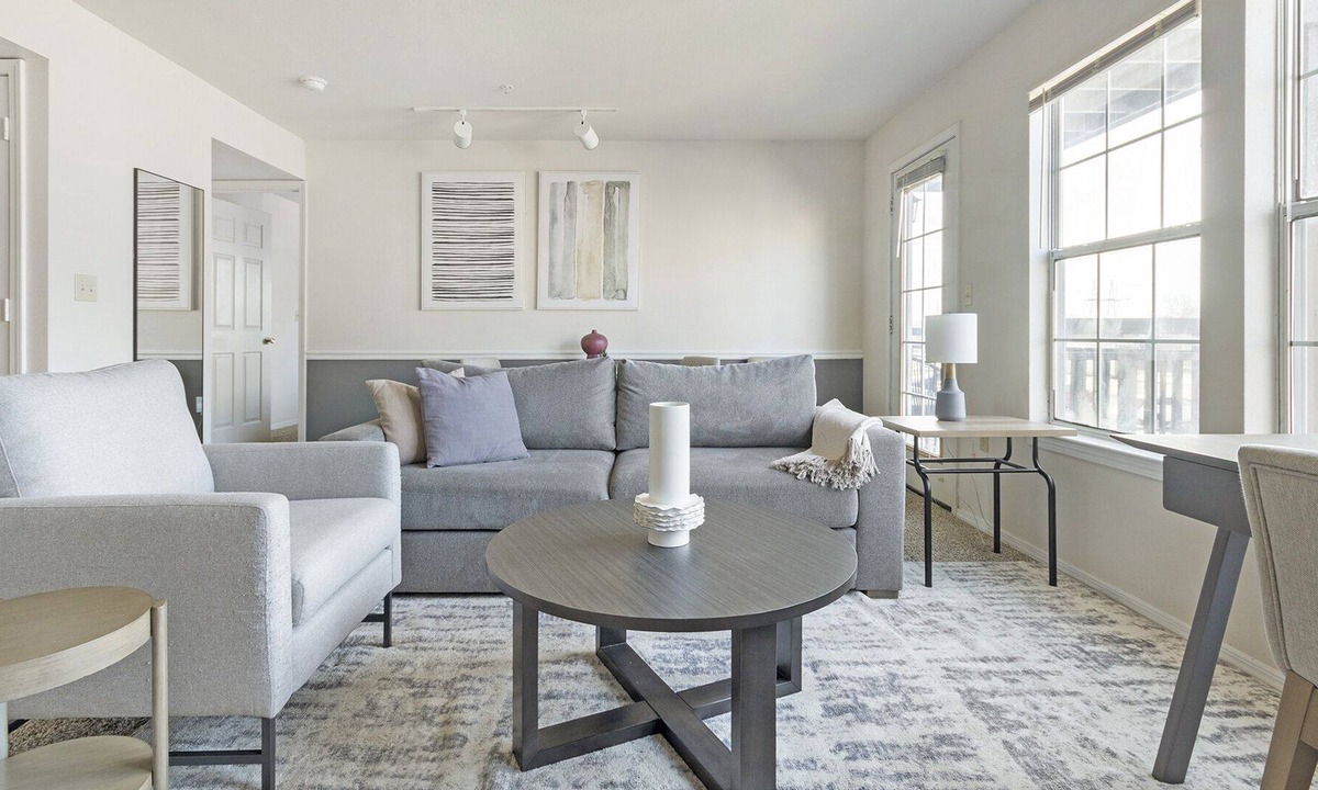 Greenwich Apartment | Modern Apartment in Prime Location (ID7807X89)