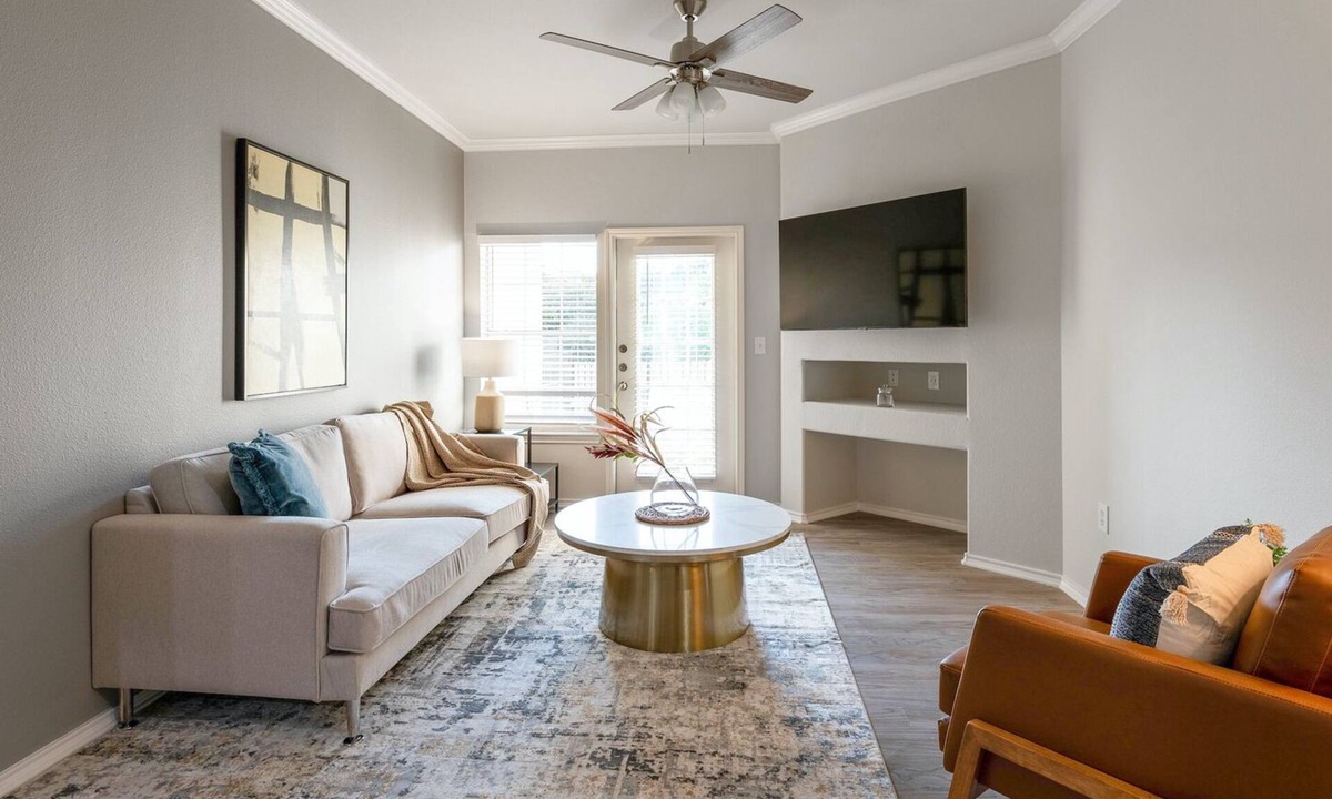Austin Apartment | Modern Apartment in Prime Location (ID1747)