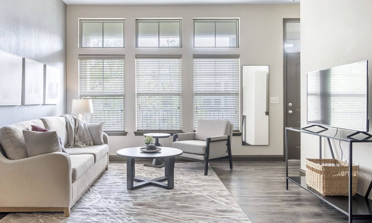 Mid City South Apartment | Modern Apartment in Prime Location (ID5081X1)