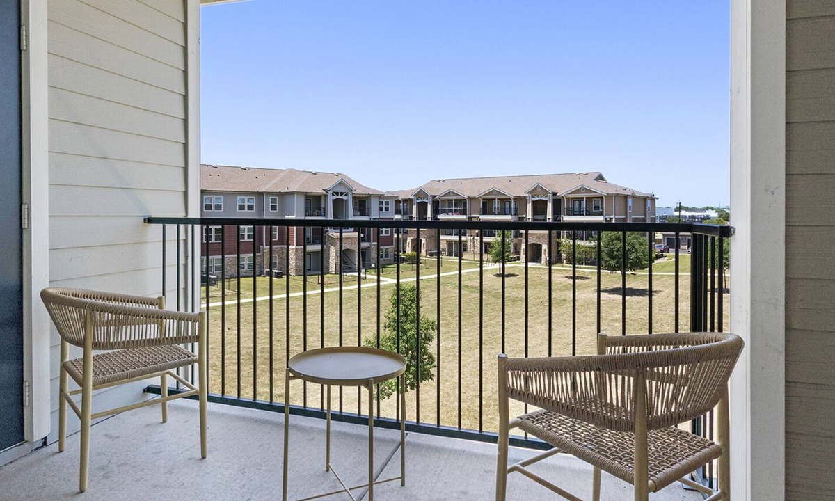 Brooks City Base Apartment | Modern Apartment in Prime Location (ID9228X01)