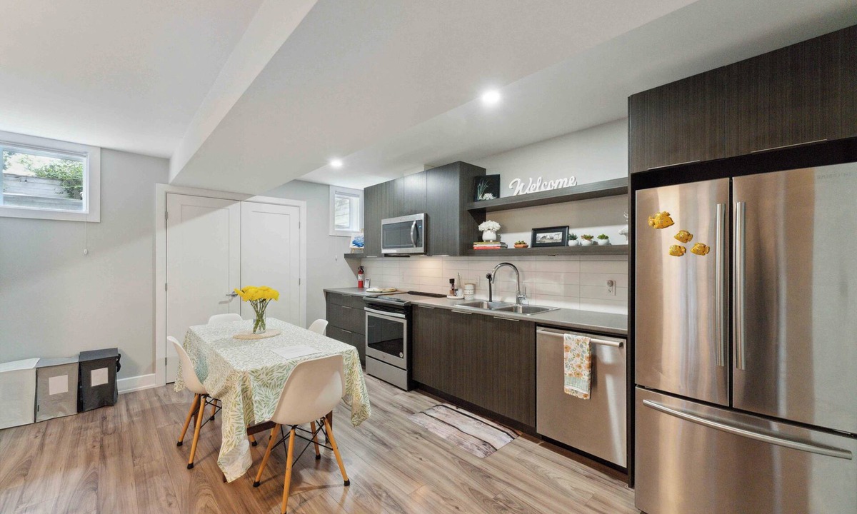 Westboro Apartment | Modern Apartment in Westboro Beach.