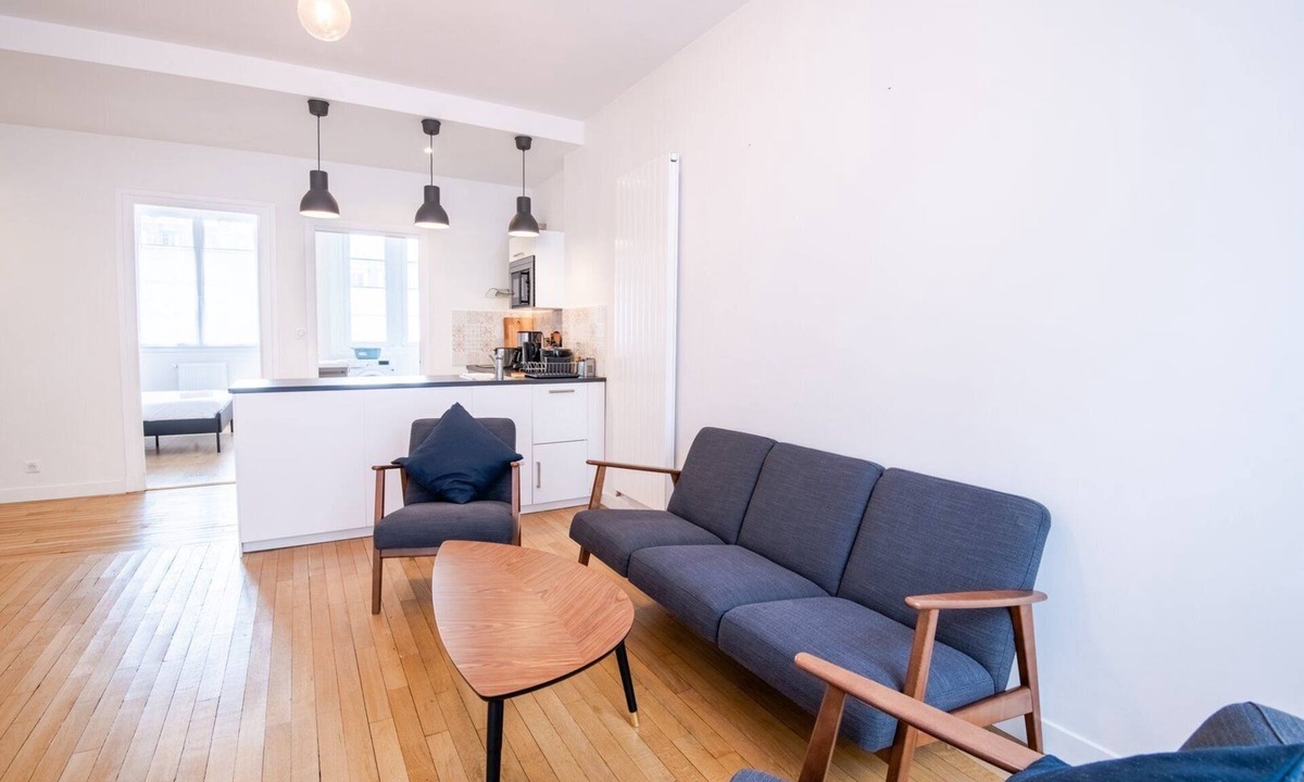 Old Town Apartment | Modern apartment near Vieux Tours
