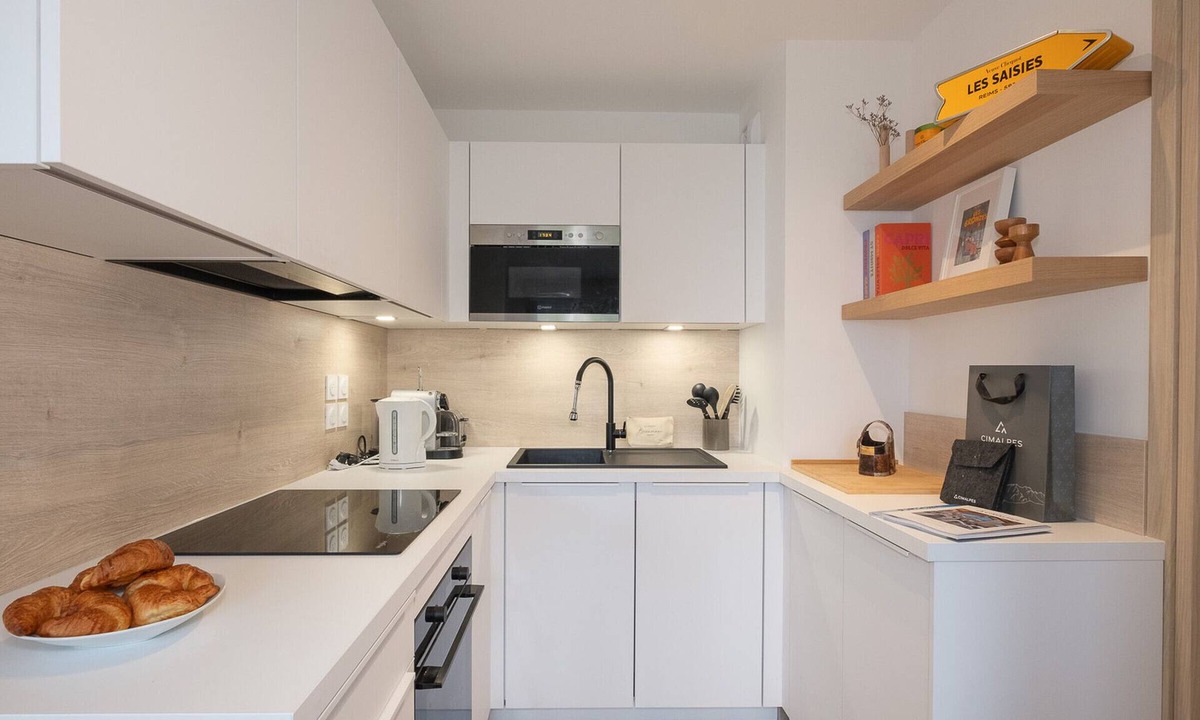 Cohennoz Apartment | Modern apartment with large terrace in Cernix