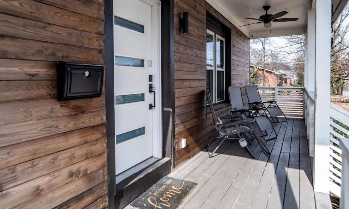 Capitol View House | Modern Atlanta Escape