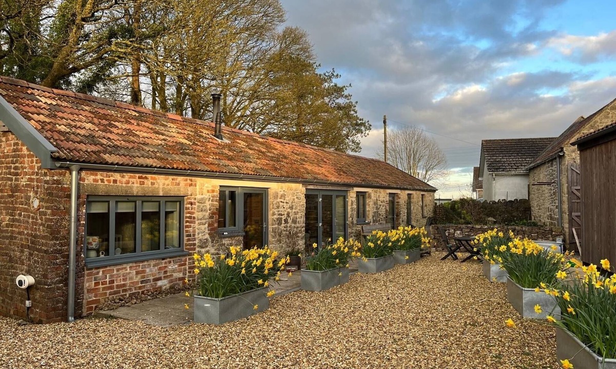 Dundry House | Modern Barn Conversion - Close to Bristol, Bath and Airport