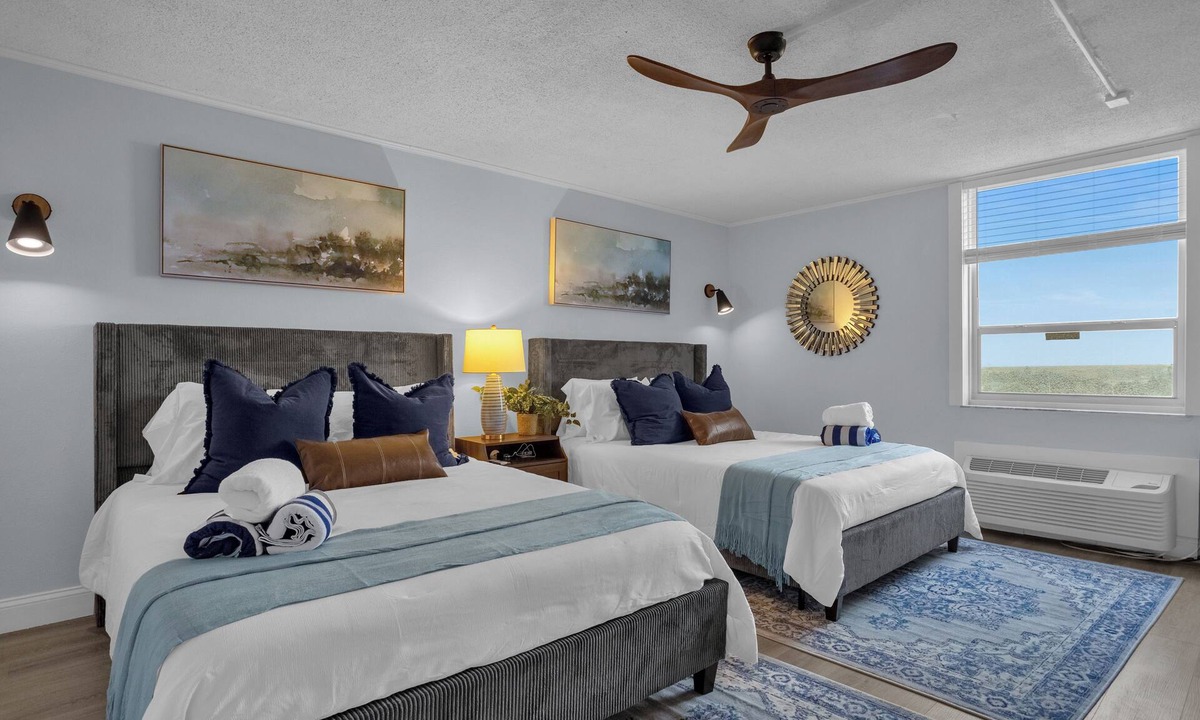 Lenox Park Condo | Modern Beach Oasis nSleeps 4~Pool~Gym~Kitchen~Games~Parking