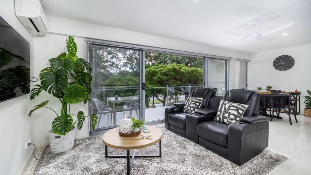 Woorim House | Modern Beachside Escape