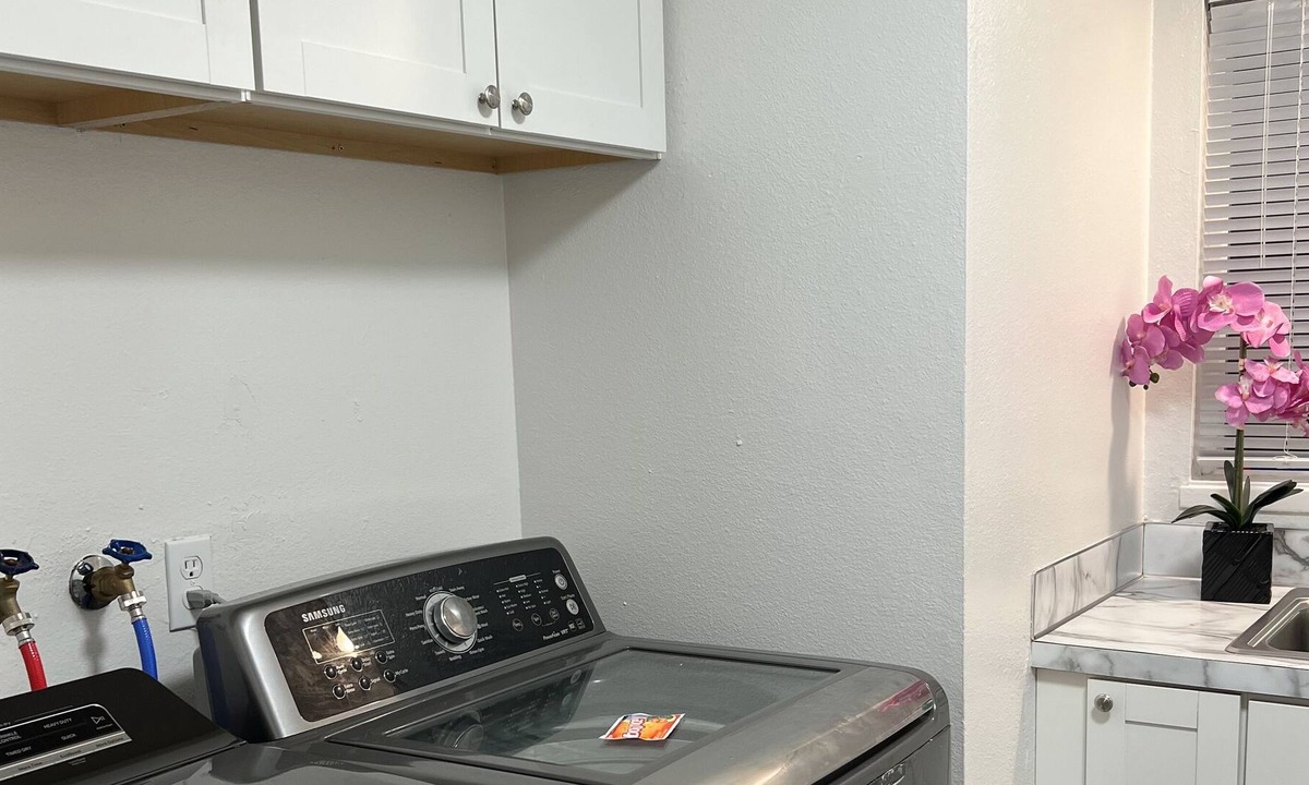 Hayesville Apartment | Modern beautiful Townhouse