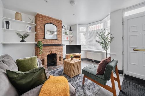 Fenny Stratford House | Modern Bletchley home with stylish decor