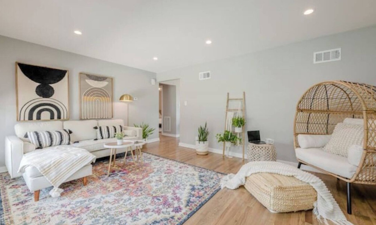 Forestview House | Modern Boho house in Lombard 7 min to Metra