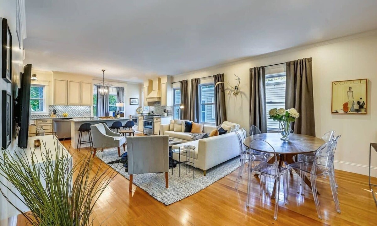 Forest Hills - Woodbourne Condo | Modern Boston Condo | near T