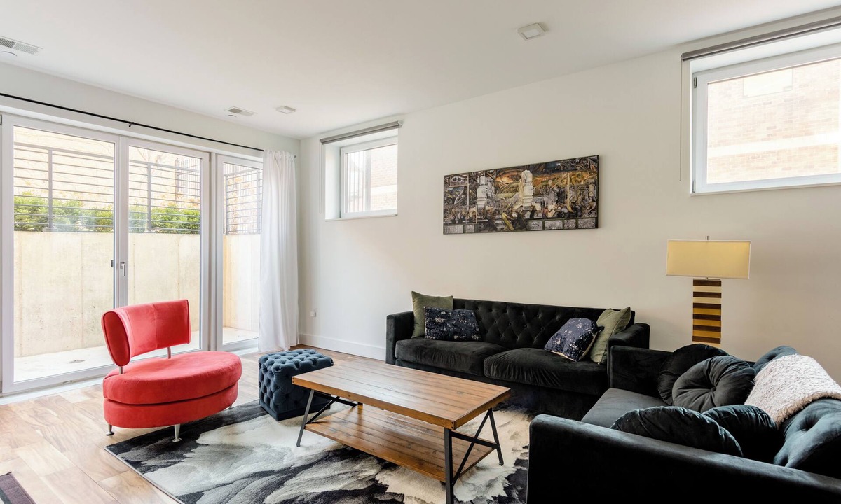 Midtown Condo | Modern Boutique Condo - "Au coeur de Detroit"