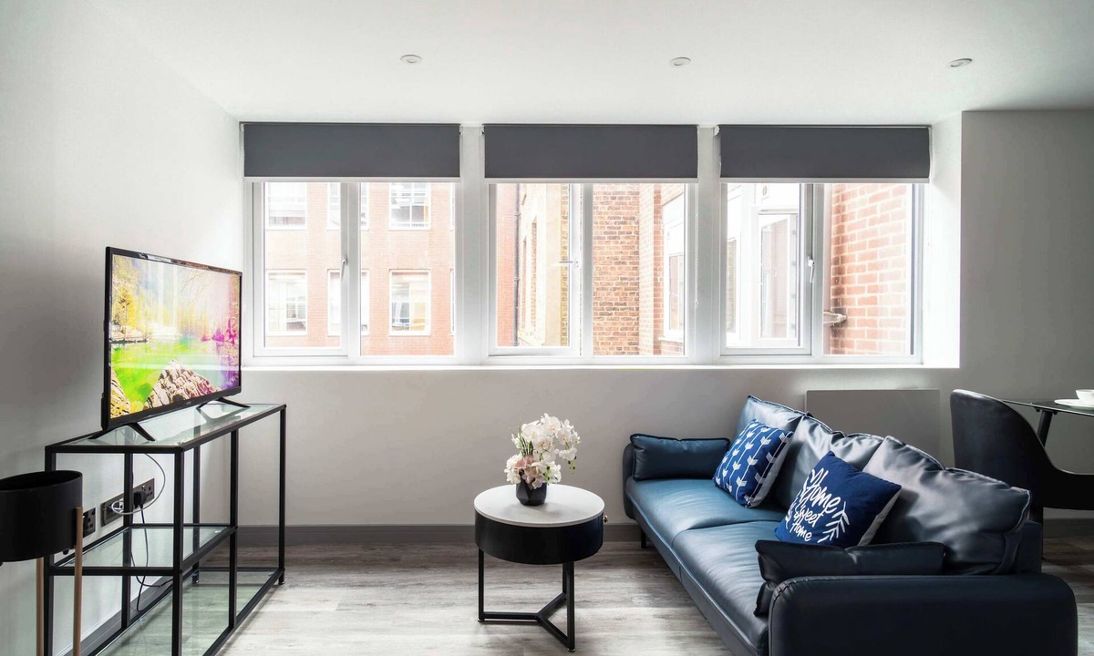 Preston Apartment | Modern & Bright 1 Bed Apartment in Preston Centre