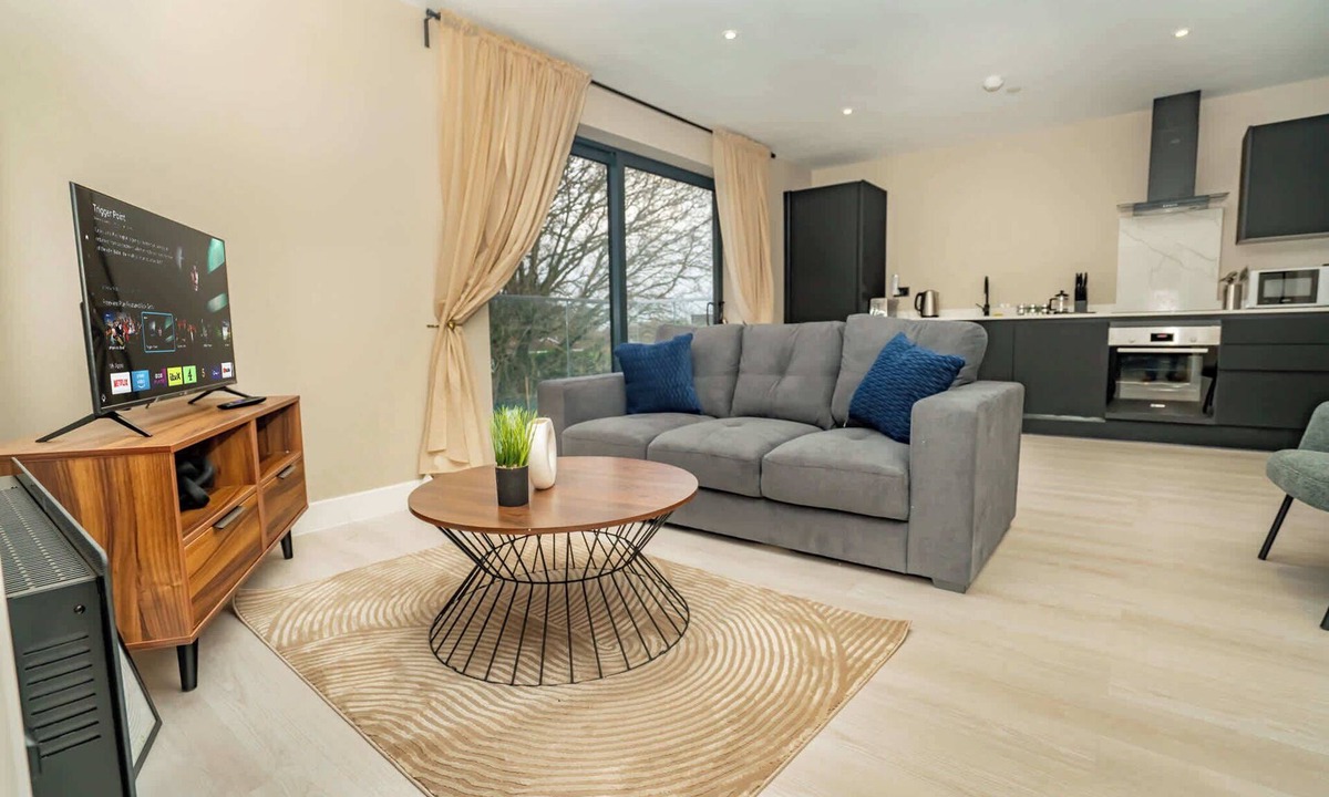 Bloxwich Apartment | Modern & Bright 2 Bed Apartment in Birmingham