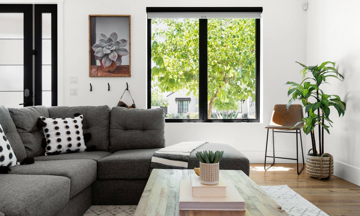 Peoria House | Modern, Bright Spacious Home ~