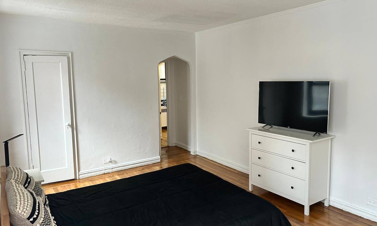 West Bronx Apartment | Modern Bronx Home - 30 Mins from Midtown