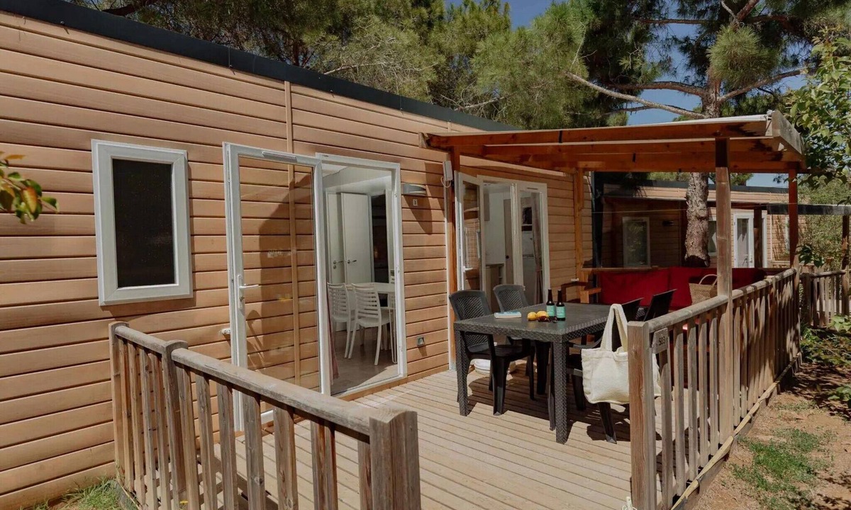 Vallpineda House | Modern bungalow for 4-guests in Sitges