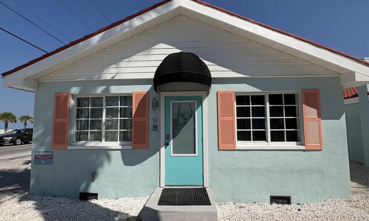 Sunset Beach House | Modern bungalow w/Oceanview #9