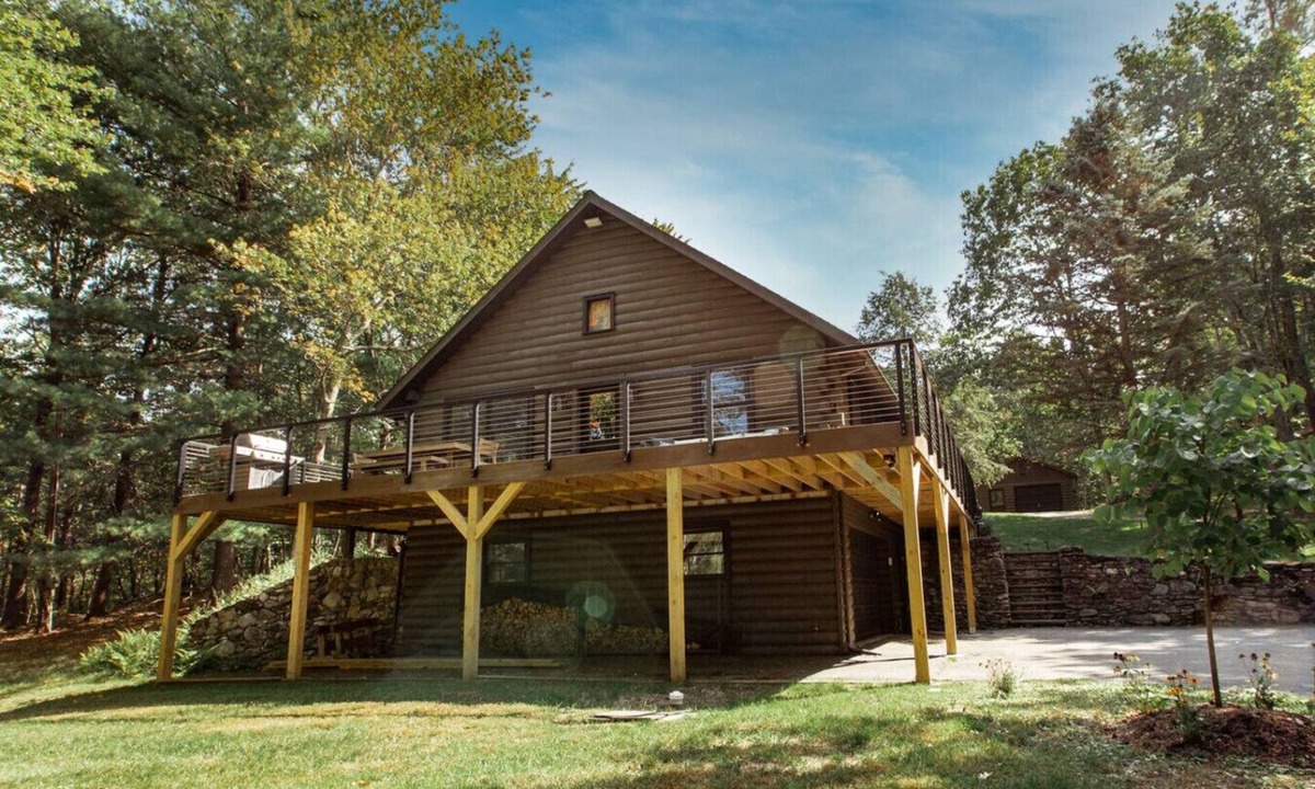 Copake Lake Cabin | Modern Cabin with Pool and Privacy